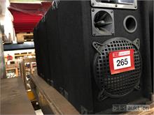 4 3-Wege-Lautsprecher, ca. 150 W
