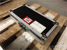 1 Koffer für Mischpult/Steuergerät, ca. 200 x 500 x 120 mm