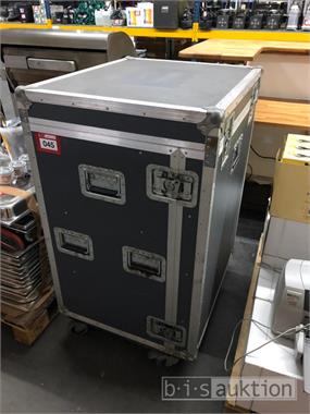 1 Messe-Kühlschrank, mit dazugeh. Case, fahrbar, älter